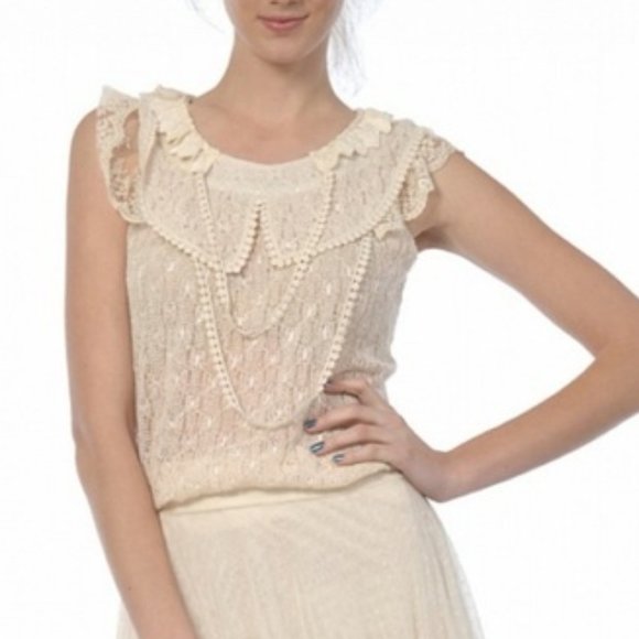 A'Reve Tops - New A'Reve Lace Collar Sleeveless Top Cream S M L